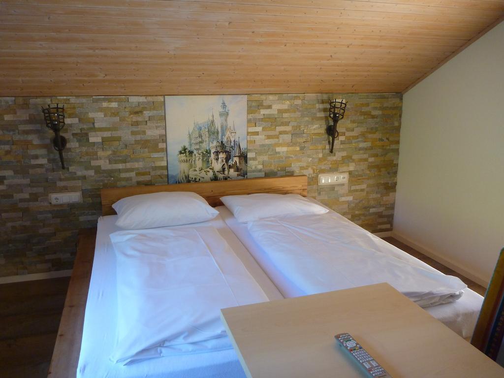 Gaestehaus Guggomos "Das Allgaeustyle" Fussen Ruang foto