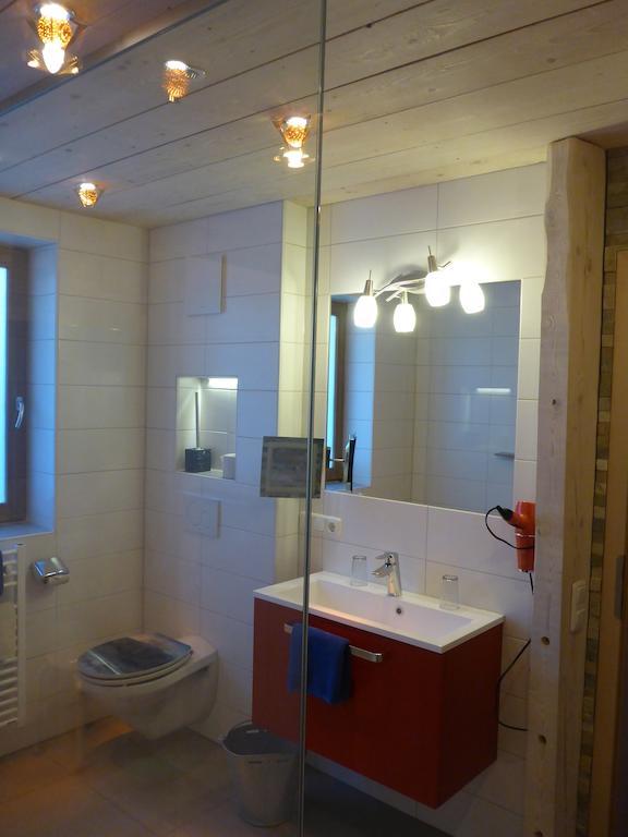 Gaestehaus Guggomos "Das Allgaeustyle" Fussen Bagian luar foto