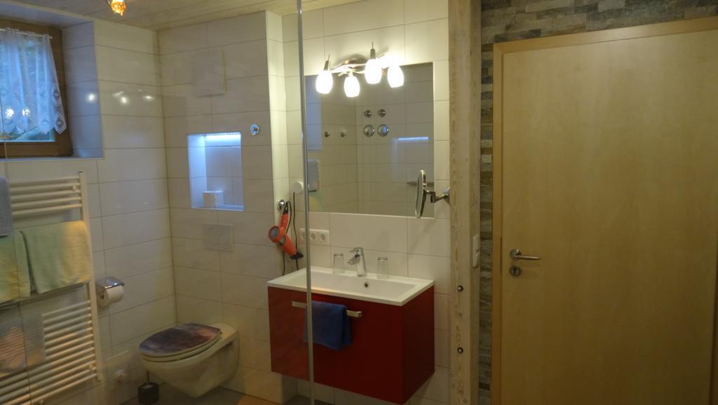 Gaestehaus Guggomos "Das Allgaeustyle" Fussen Bagian luar foto